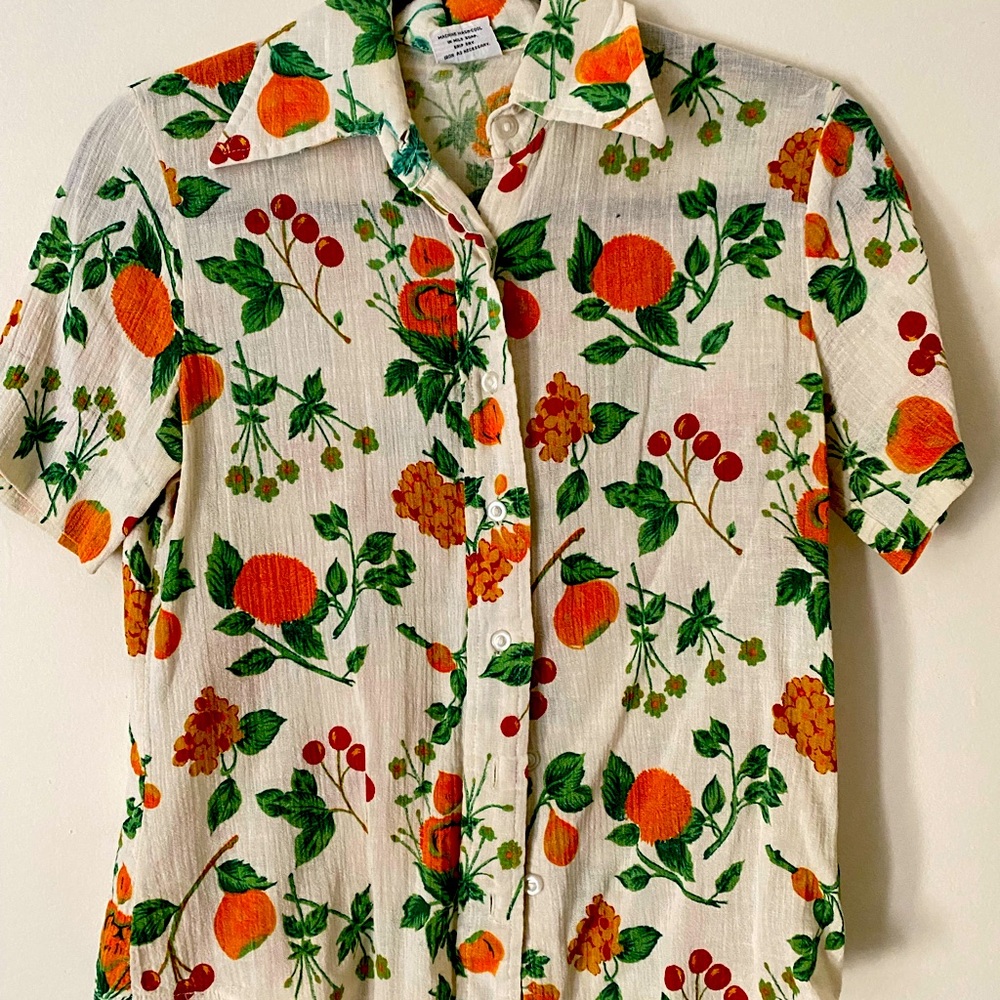 Vintage crepey button down summer shirt